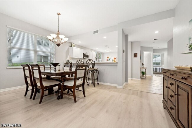 Foto del edificio - 8355 Whisper Trace Way