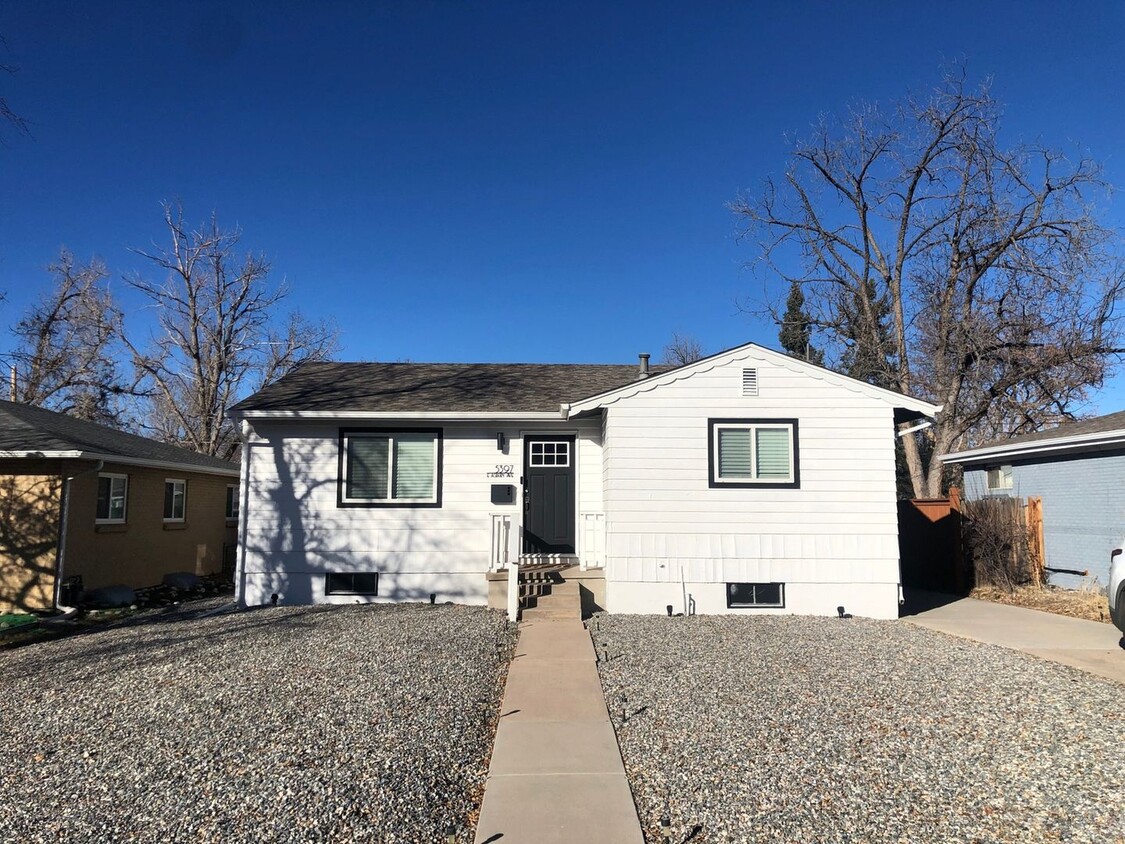 Primary Photo - 4 Bedroom Single Family Home in Denver