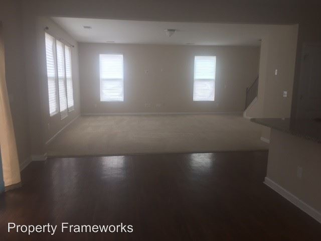 Building Photo - 226 Birchfield Dr