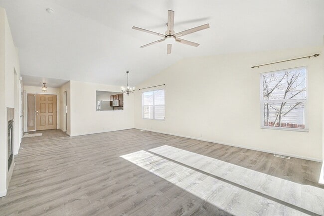 Foto del edificio - Freshly Updated 3-Bedroom Home Near Ft. Carson – Move-In Ready!