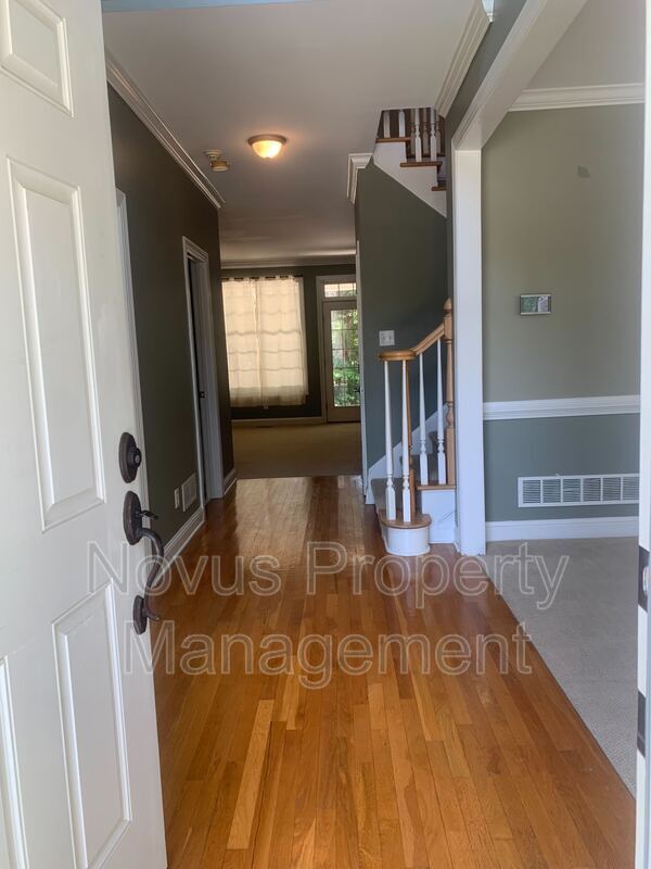 Building Photo - 119 Tullamore Trail