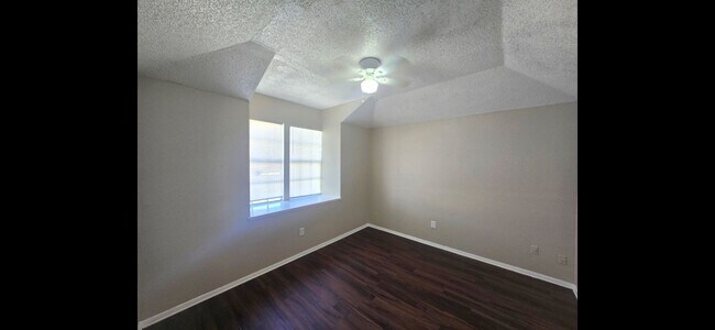 Foto del edificio - 3 Bedroom 1.5 Baths