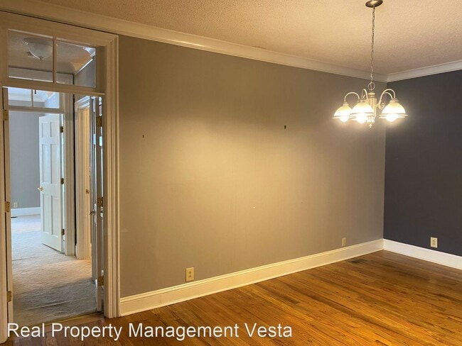 Building Photo - 2 br, 2 bath House - 175-A Corbin Avenue