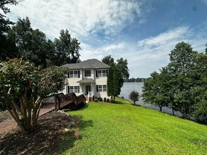 Building Photo - 8781 Lake Jordan Ct