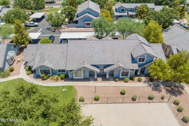 Building Photo - 860 N McQueen Rd