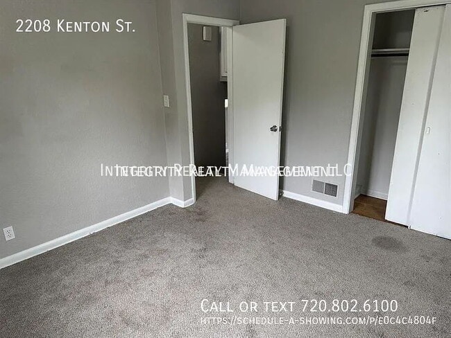 Building Photo - 2208 Kenton St