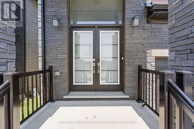 Building Photo - 6 Discovery Dr