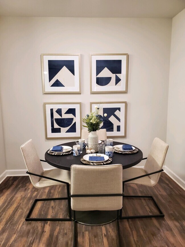 Foto del edificio - Buckhill Village Apts