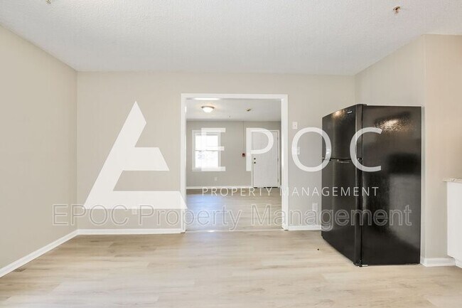 Foto del edificio - 3709 Country Ridge Rd