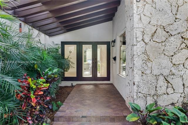 Building Photo - 4830 San Amaro Dr