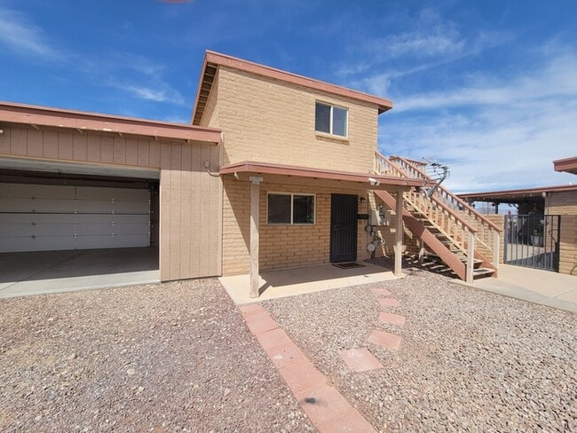 Foto del edificio - 3810 W Ironwood Hill Dr