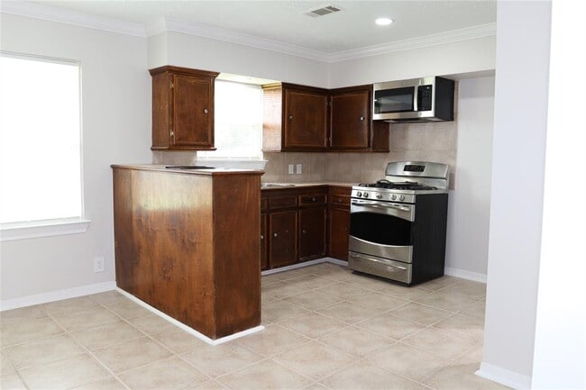 Building Photo - 11210 Leitrim Way