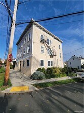 Building Photo - 130 Locust Ave