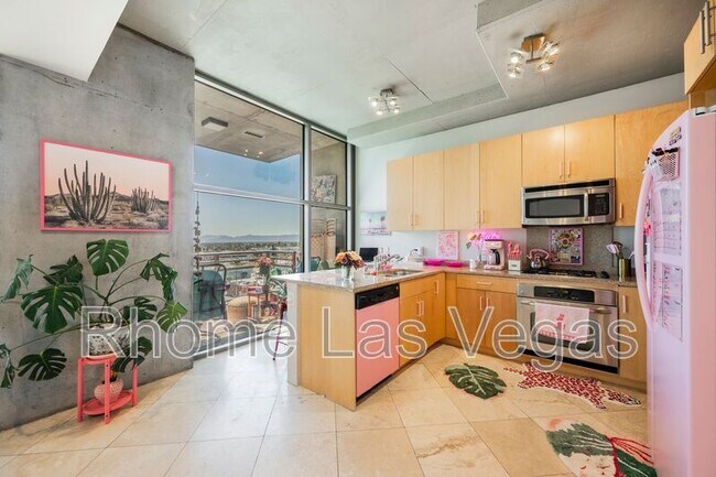 Foto del edificio - 353 E Bonneville Ave