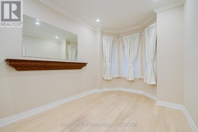 Photo du bâtiment - 361 Brock Ave