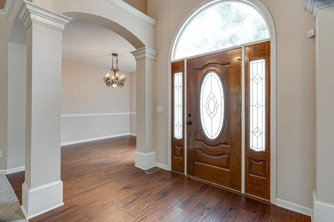 Building Photo - 2509 Hamilton Cove Dr
