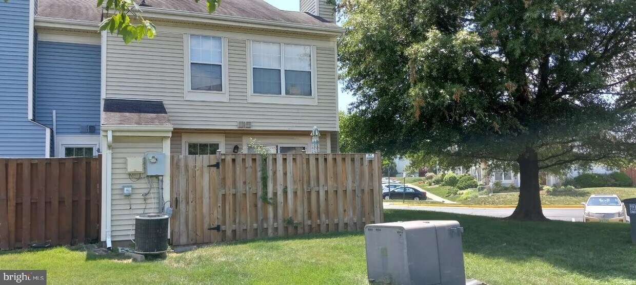 Primary Photo - 21766 Marigold Cir