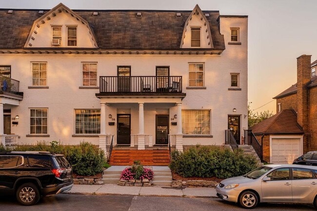 Building Photo - 120 Wurtemburg