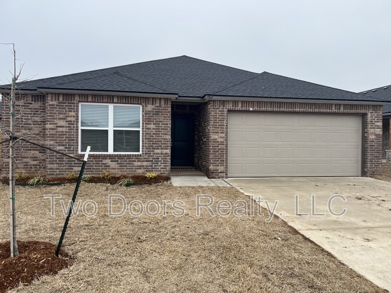 Photo - 607 Northwest 120th Terrace