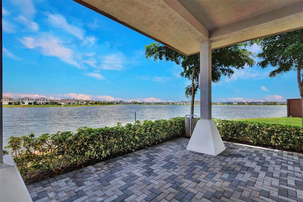 Primary Photo - 15846 NW 91st Ct