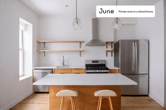 Foto del edificio - Room in Shared 2 bed/2 bath home