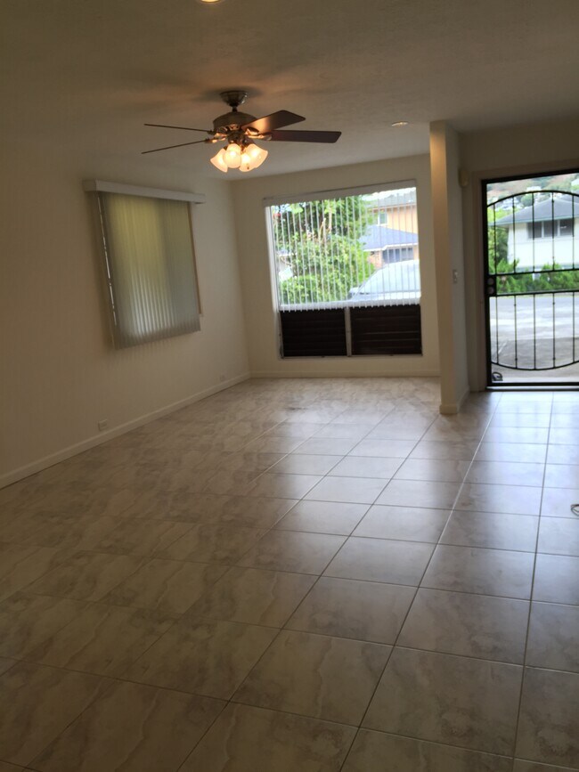 Foto del edificio - 2218 Booth Rd