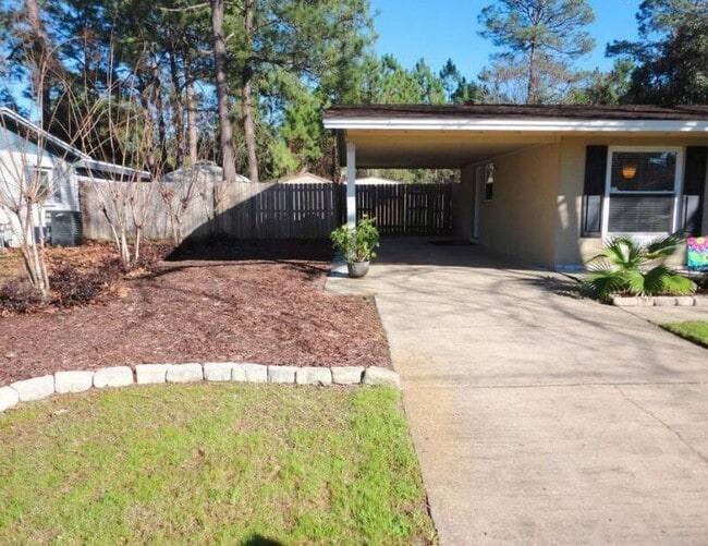 Building Photo - 280 Anderson Dr