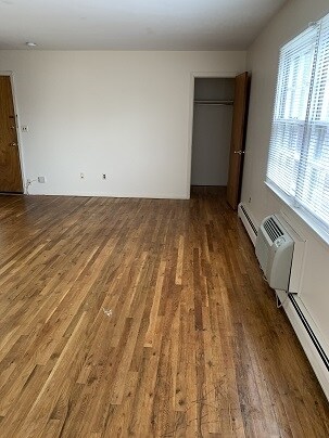 Foto del edificio - 120 Fairview Ave