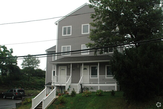 Building Photo - 144 West St