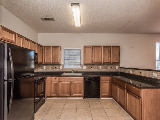 Building Photo - 2337 Brianna Dr