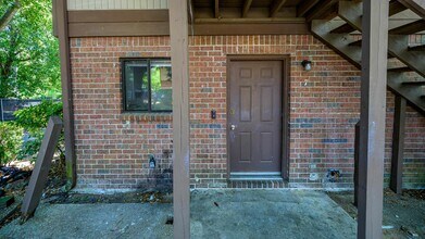 Building Photo - 216 Dixie Dr