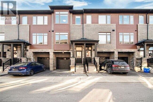 Photo du bâtiment - 575 Woodward Ave