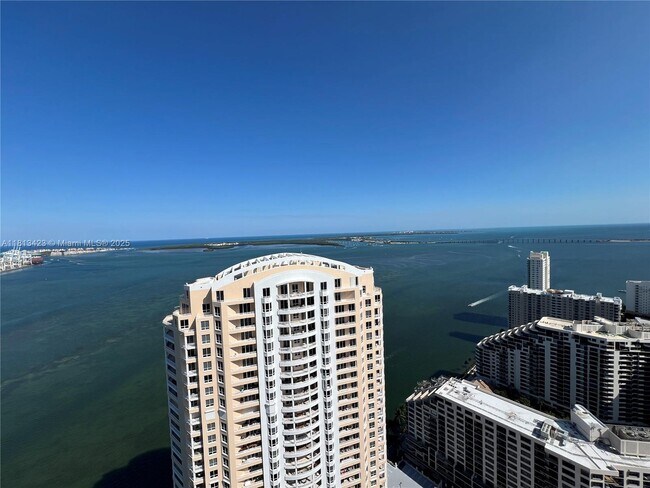 Foto del edificio - 848 Brickell Key Dr