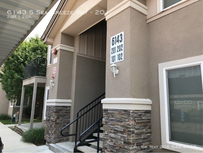 Building Photo - 6143 S Sea Breeze Way
