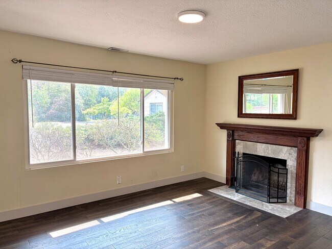 Foto del edificio - 2915 NE Fremont Dr