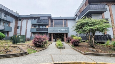 Building Photo - Charlotte Manor Apartments