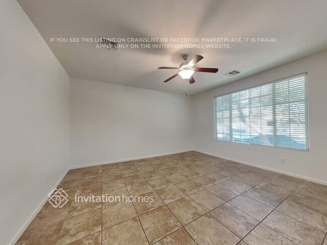 Foto del edificio - 3387 E Constitution Dr