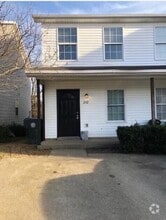 Building Photo - 210 Mousas Way