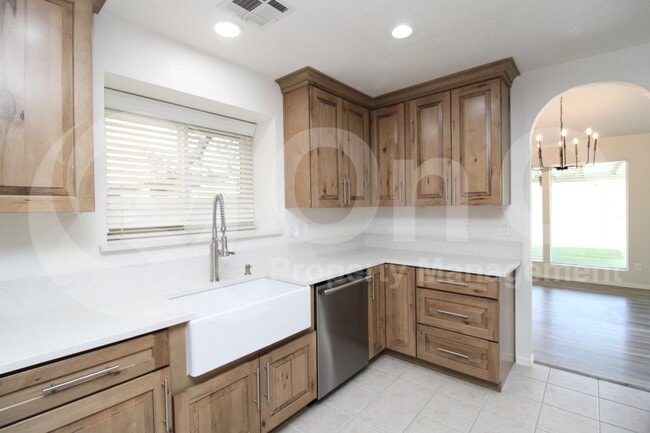 Foto del edificio - 4234 E Tanglewood Dr