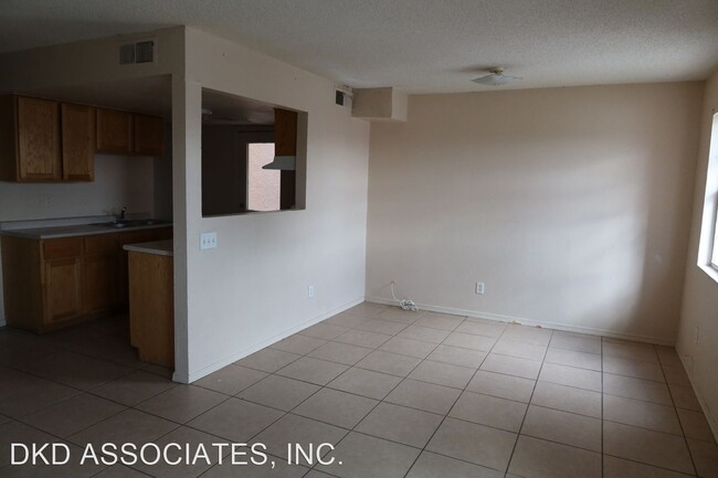 Building Photo - 4 br, 2.5 bath House - 10286 VALLE DEL SOL