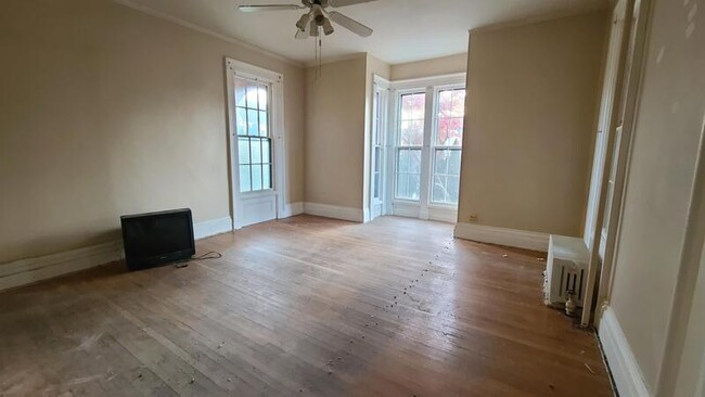 Building Photo - 104 Laurel Hill Ave