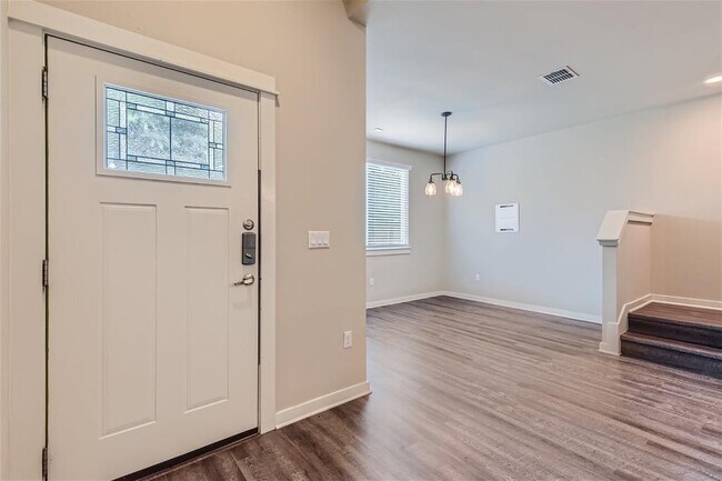 Building Photo - 4913 Sunset Trail