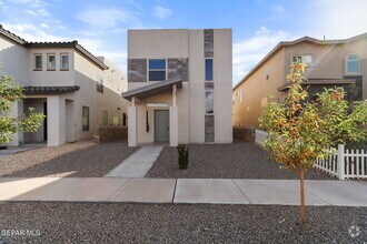Building Photo - 4557 Mark Avizo