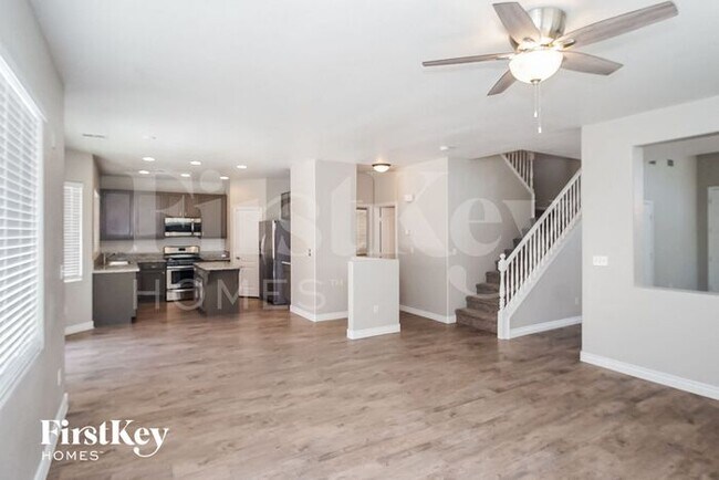 Foto del edificio - 4083 Lilac Creek Ct