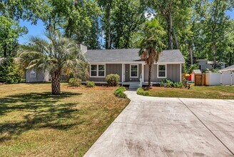Building Photo - 2405 Bert Dr
