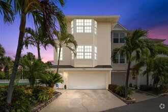 Building Photo - 9201 Captiva Cir