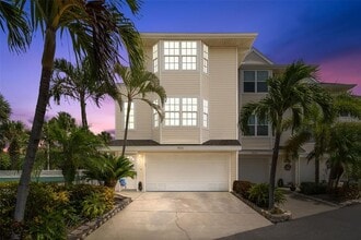 Building Photo - 9201 Captiva Cir