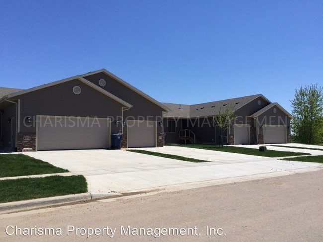 Building Photo - 6315 S Connie Ave
