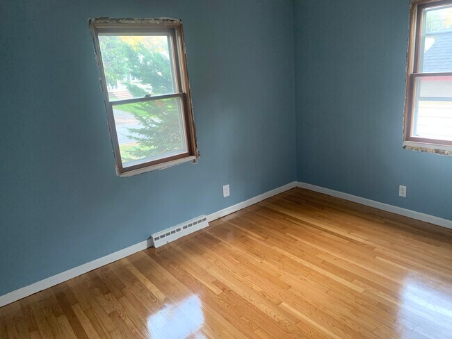 Bedroom 1 - 6 Eastern Ave