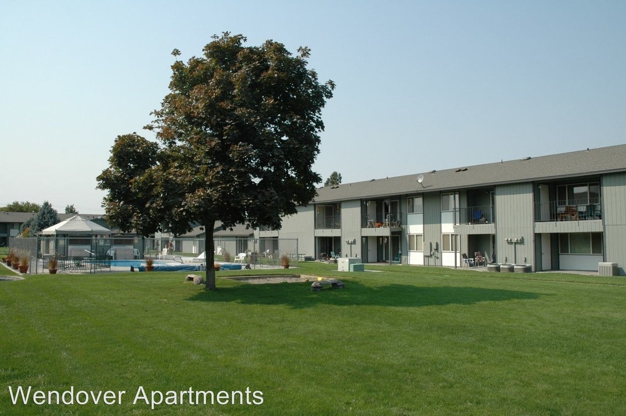 Primary Photo - 440 N Volland St